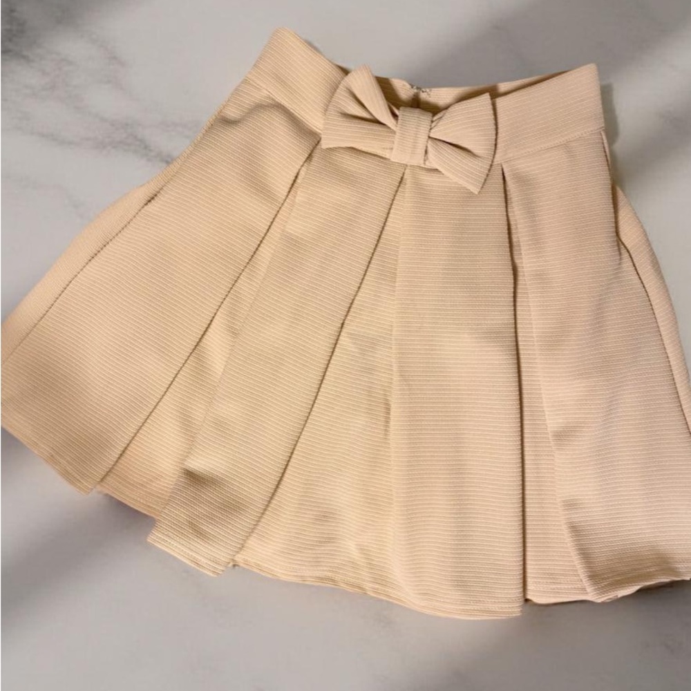 Pleated Skirt 🎀